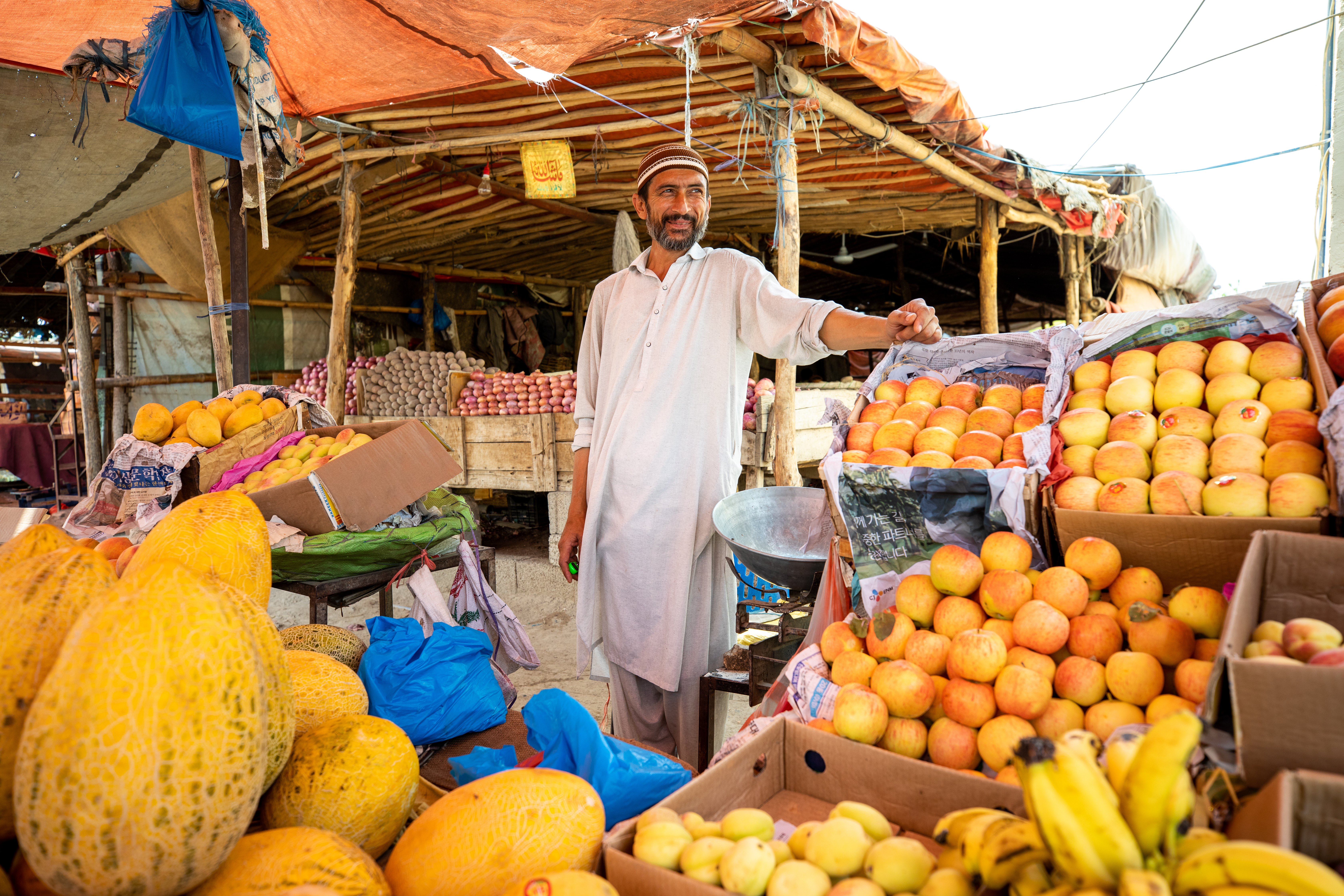 Food Safety Training Manual for Vendors in a Traditional Vegetable Market